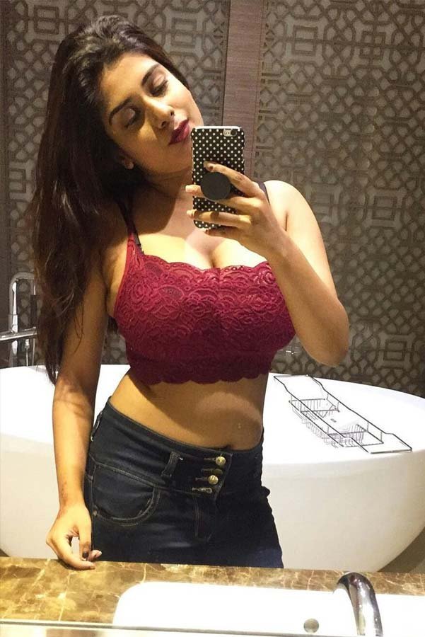 priyanka escort girl Mumbai